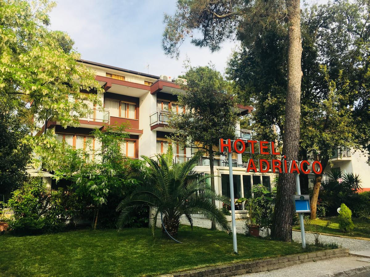 Hotel Adriaco Grado Exterior photo